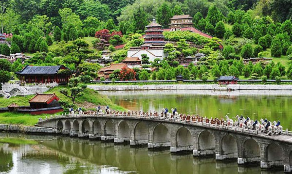 DU LỊCH TRUNG QUỐC GIÁ RẺ TOUR TRÙNG KHÁNH MÙA XUÂN NGẮM HOA ANH ĐÀO KHOE SẮC RỰC RỠ THÁNG 2,3,4 HÀNG NĂM LỊCH TRÌNH 5 NGÀY 4 ĐÊM TRỌN GÓI TỪ HÀ NỘI 