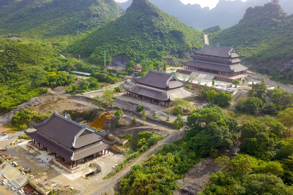 HÀ NỘI- NINH BÌNH -HANG MÚA - KHU DU LỊCH TAM CHÚC 